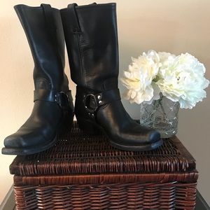 Black FRYE harness 12R square toe boot